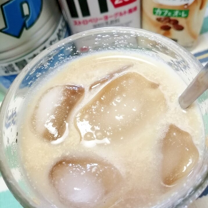 アイス☆いちごヨーグルト風味プロテインカフェオレ♪